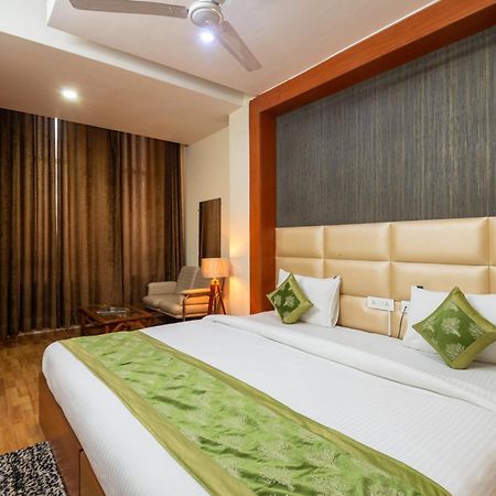 Oyster Pearl I Near Medanta Hospital I Sec-39 I Gurgaon Hotel Exterior photo