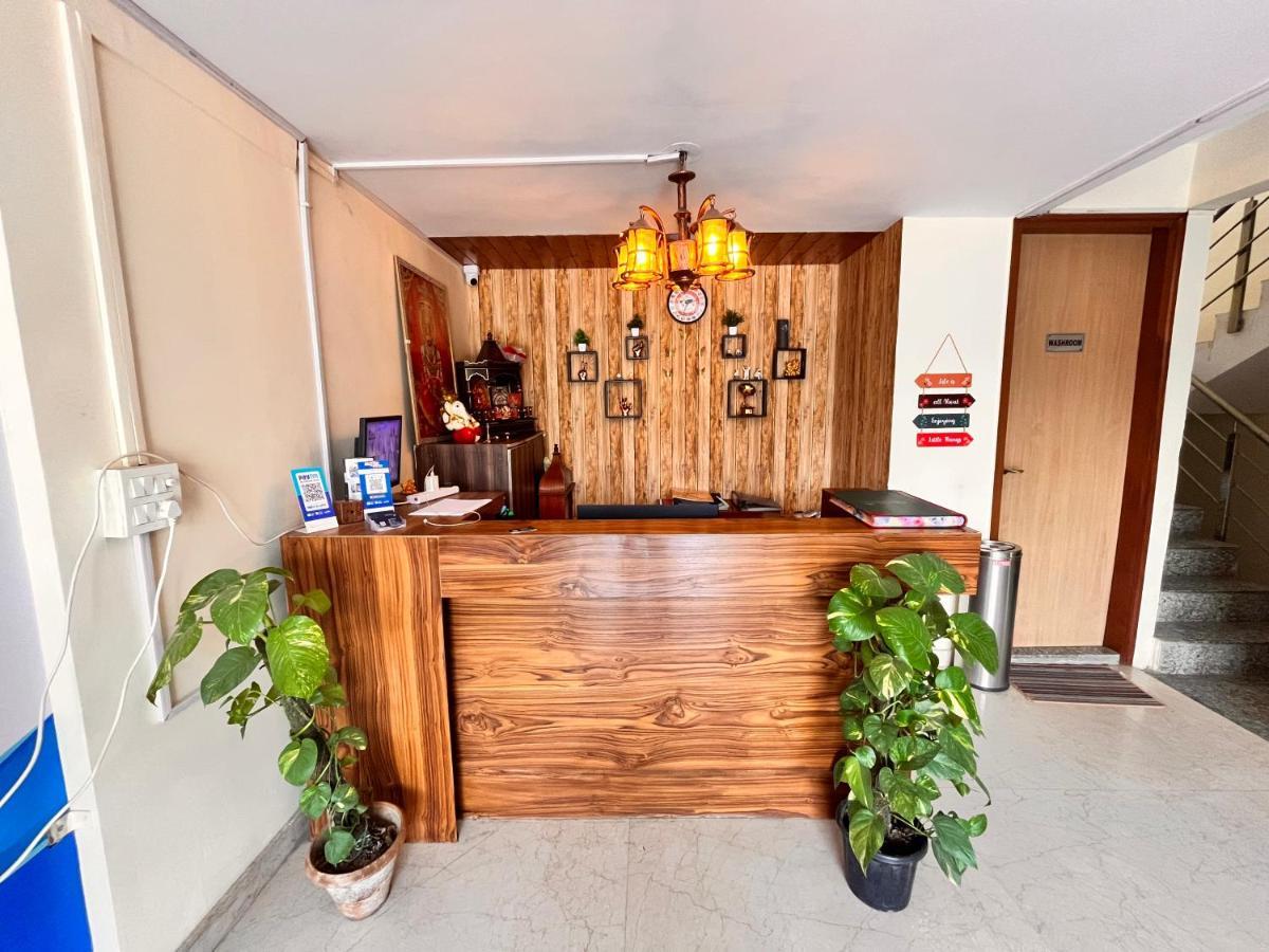 Oyster Pearl I Near Medanta Hospital I Sec-39 I Gurgaon Hotel Exterior photo