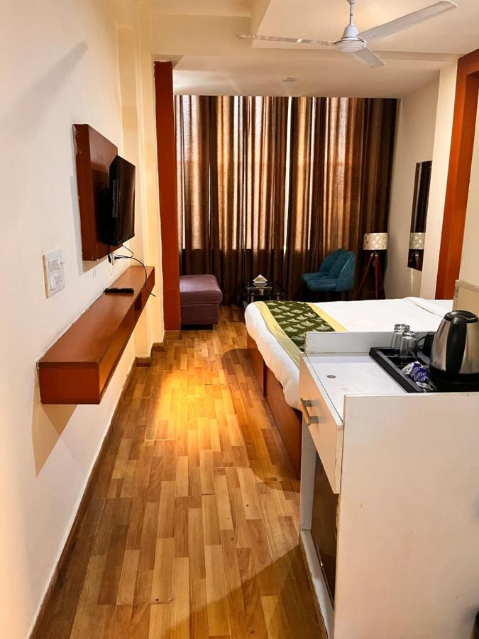 Oyster Pearl I Near Medanta Hospital I Sec-39 I Gurgaon Hotel Exterior photo