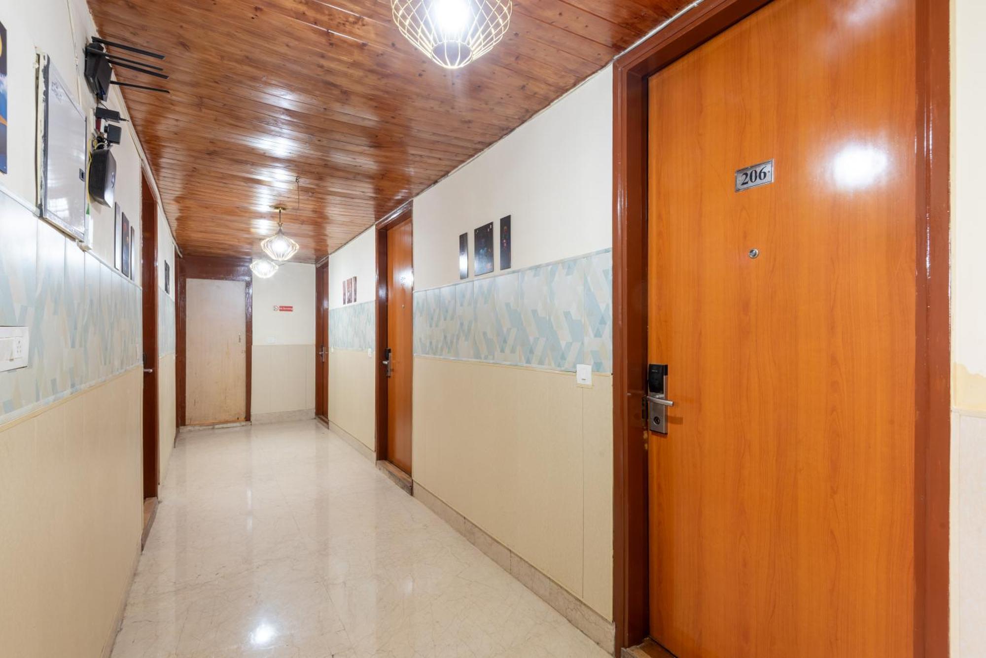 Oyster Pearl I Near Medanta Hospital I Sec-39 I Gurgaon Hotel Exterior photo