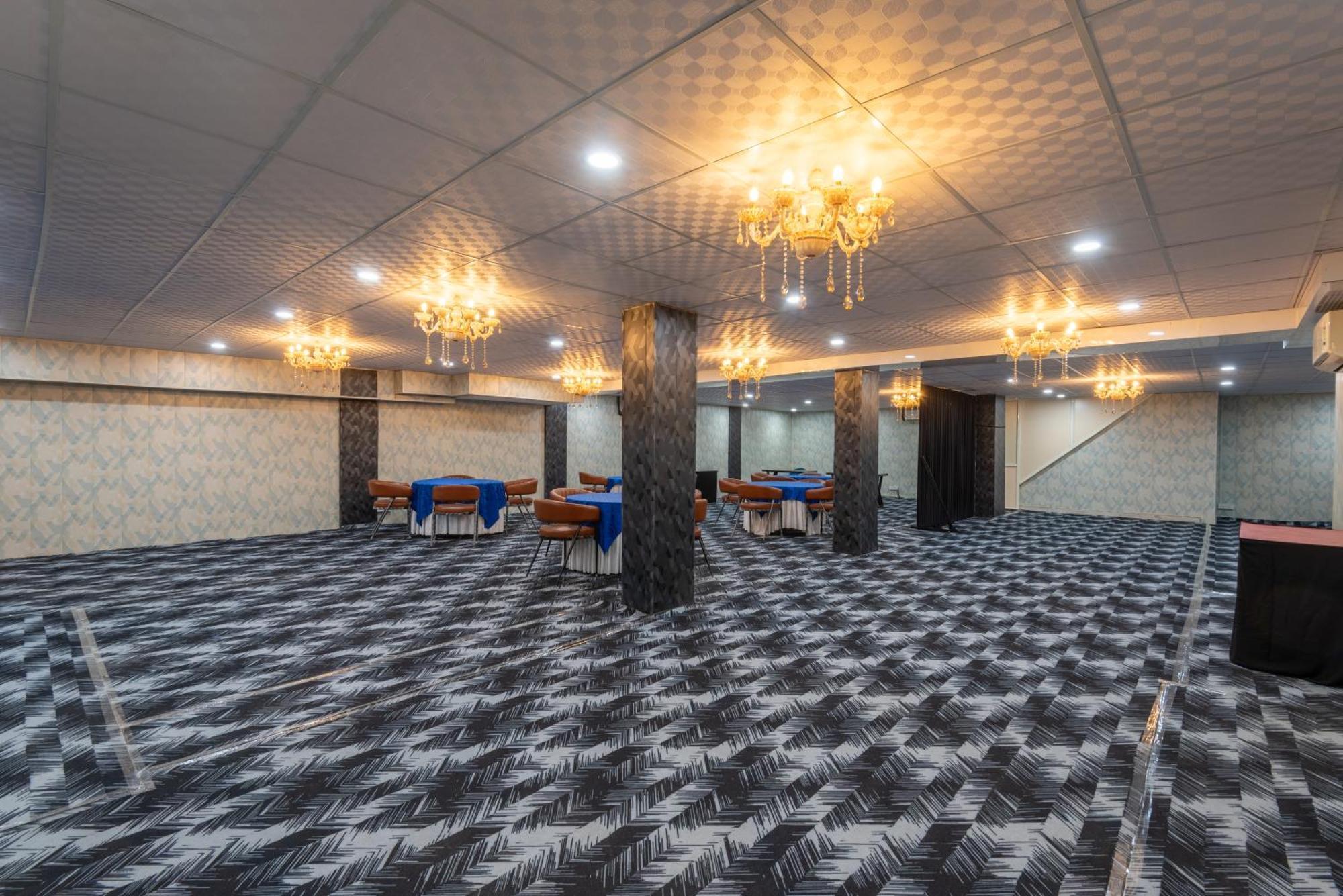 Oyster Pearl I Near Medanta Hospital I Sec-39 I Gurgaon Hotel Exterior photo